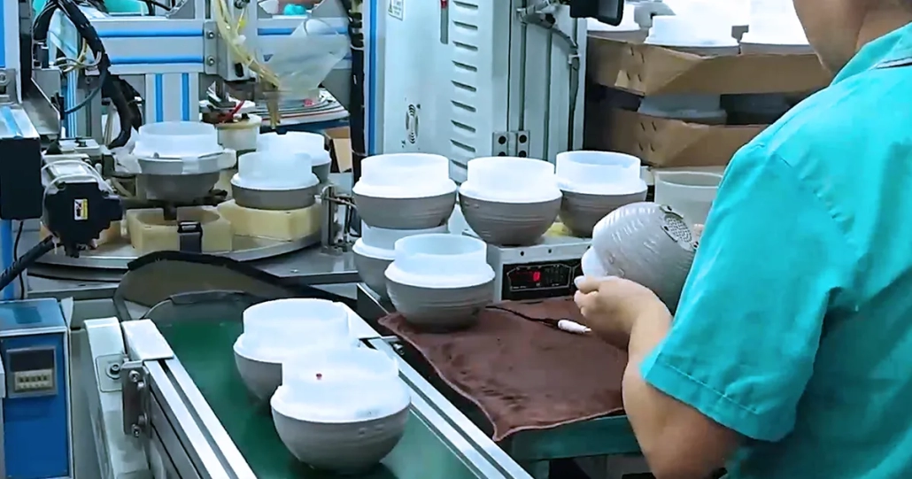 As OEM aroma diffuser manufacturer, K-Star is equipped with advanced production equipment